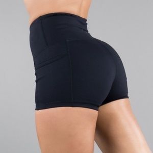 Buffbunny S black pocket workout shorts
